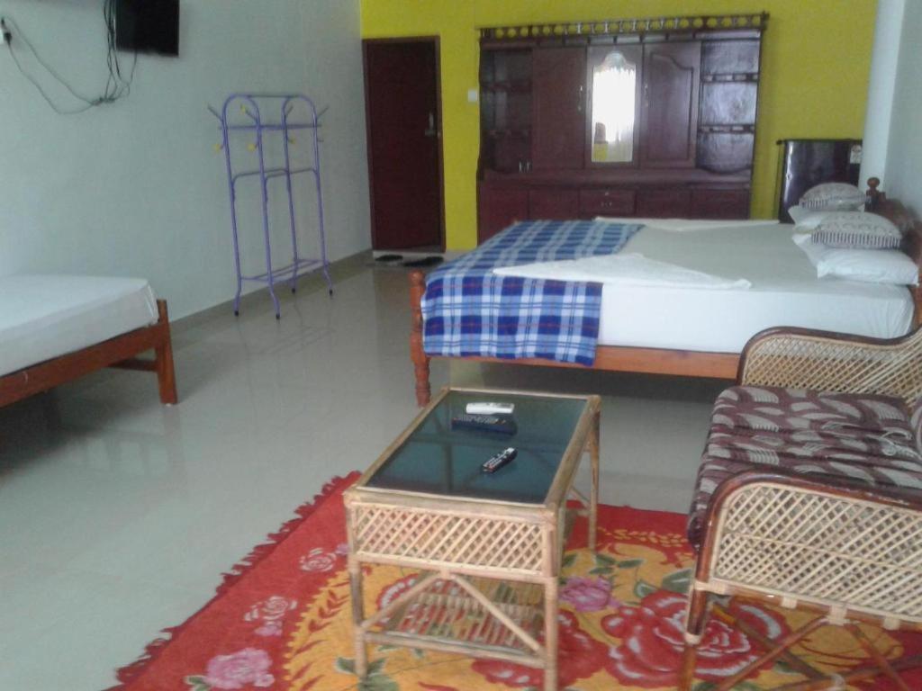 Keratheeram Beach Resort Варкала Екстериор снимка