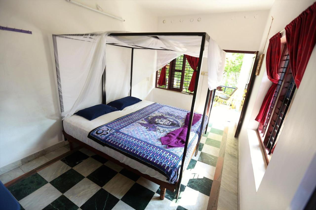 Keratheeram Beach Resort Варкала Екстериор снимка