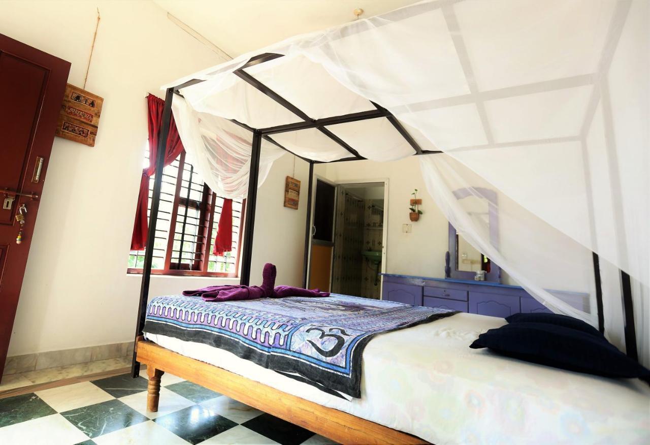 Keratheeram Beach Resort Варкала Екстериор снимка