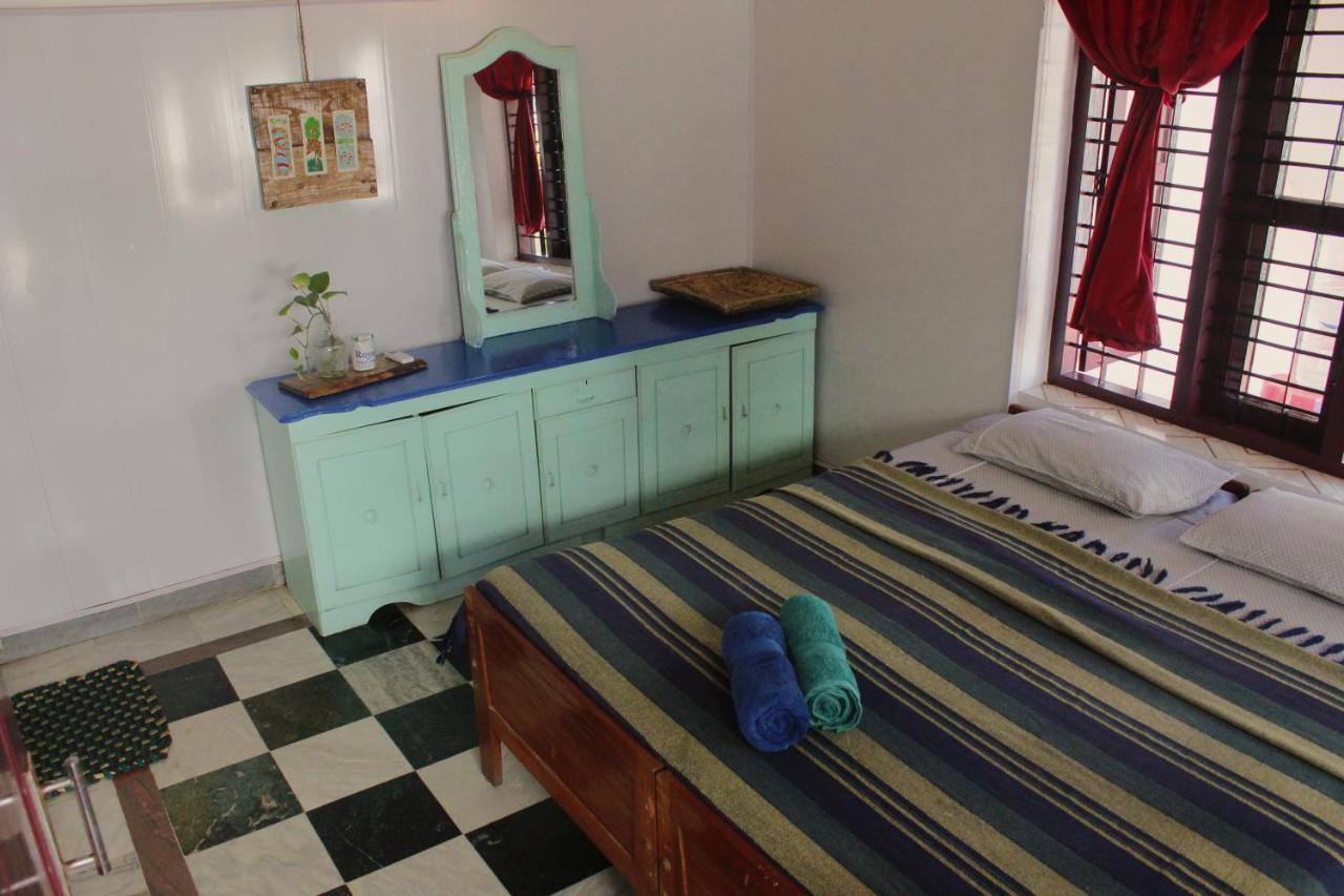 Keratheeram Beach Resort Варкала Екстериор снимка