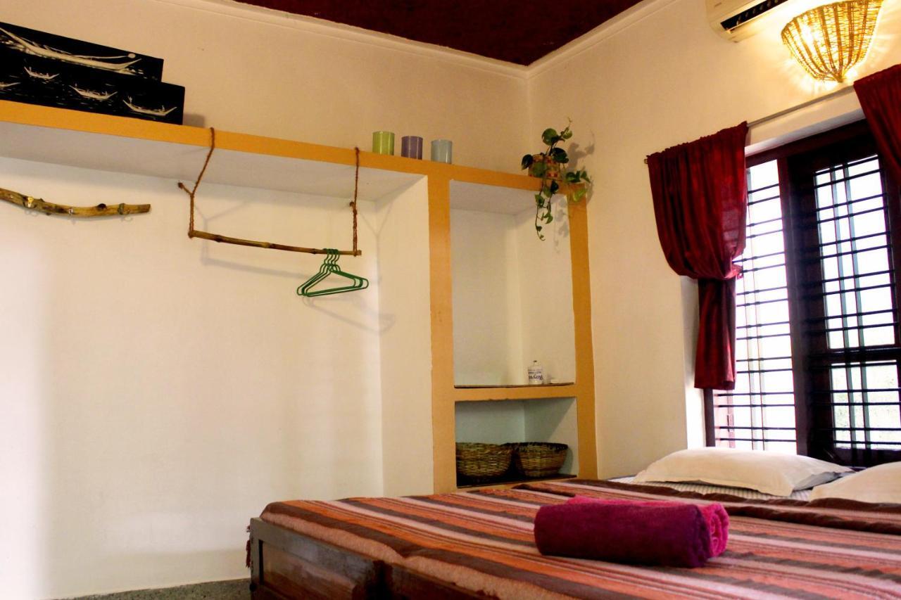 Keratheeram Beach Resort Варкала Екстериор снимка